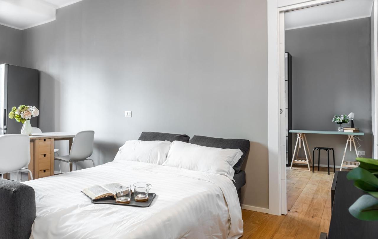 Joivy Charming Flat With Desk * Milan